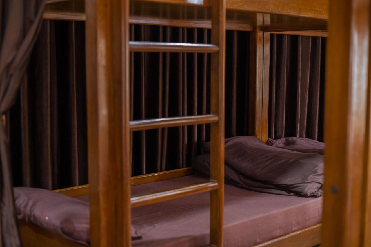 Pearl Courtyard Dormitory Варанаси Экстерьер фото