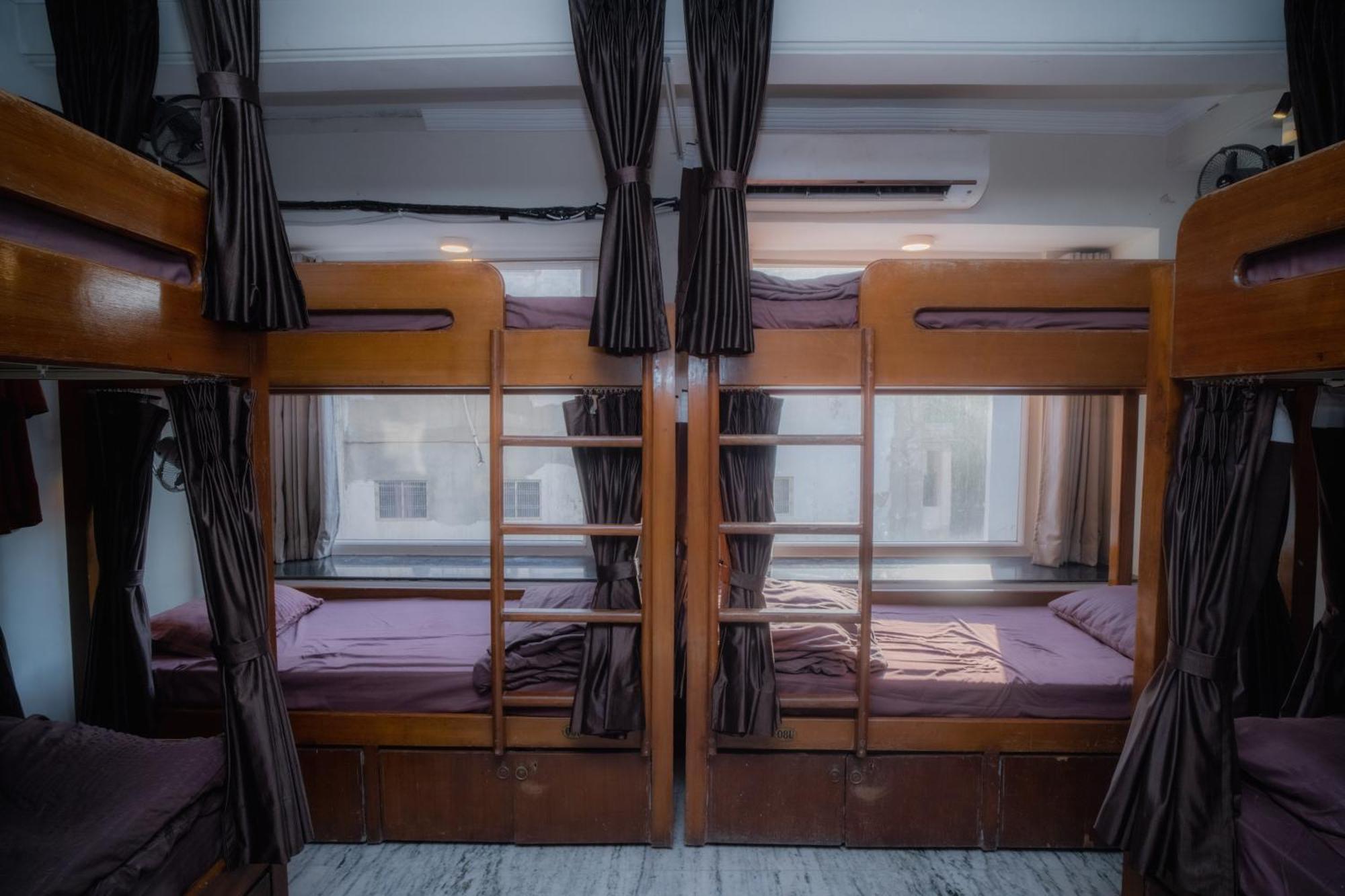 Pearl Courtyard Dormitory Варанаси Экстерьер фото